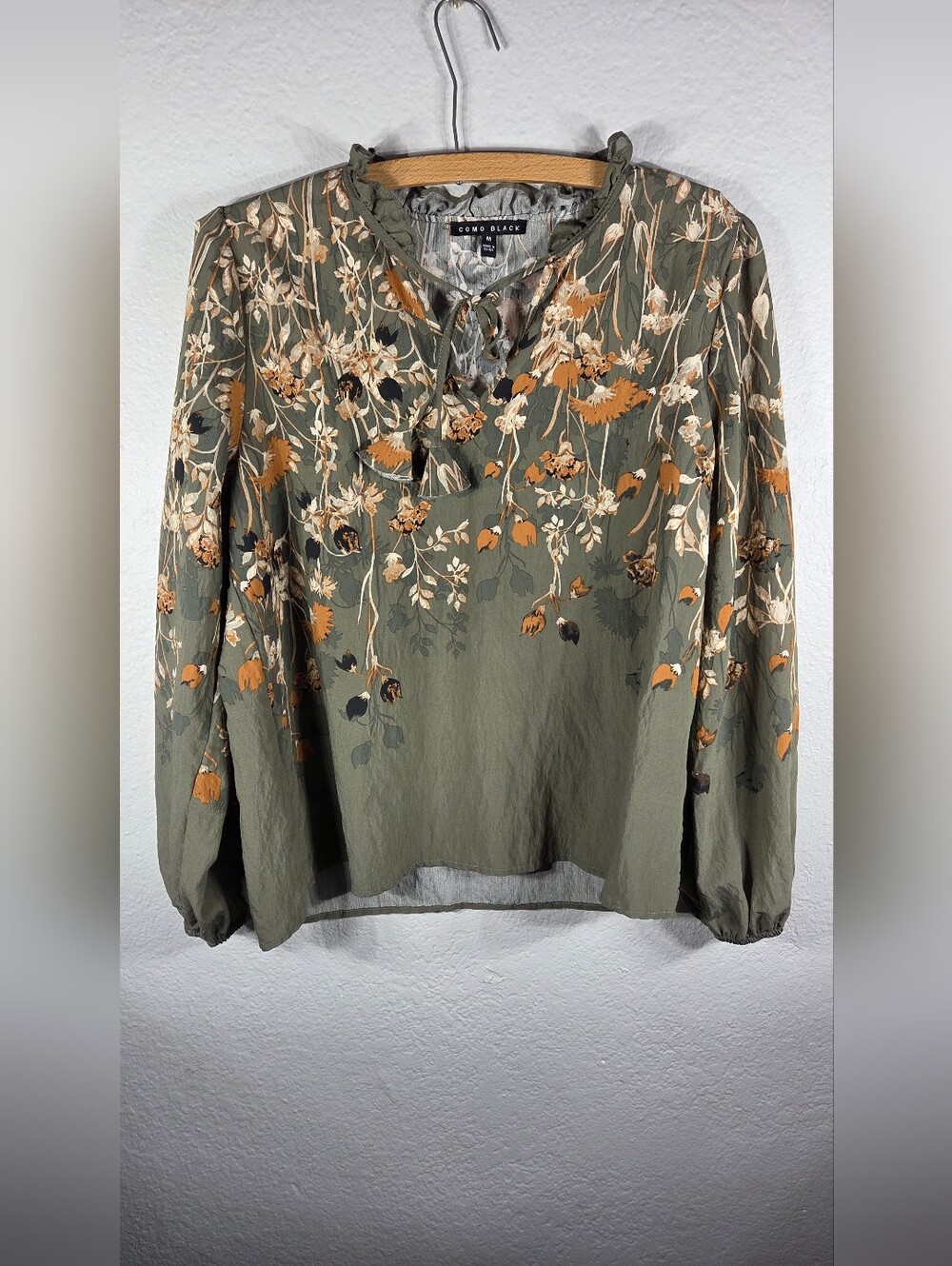 Como Black Olive Green Top Blouse Ruffle Tie Neck M Floral Boho Long Sleeves